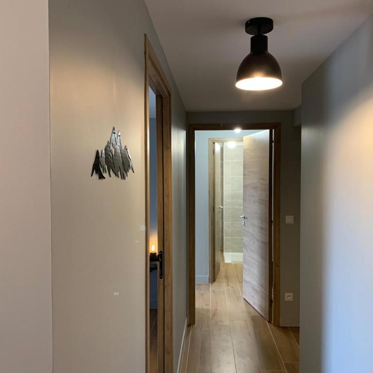 10 couchages, 80m2 de confort et les pistes a 2 pas bienvenue à Varsea - Appartement 3 Chambres - 25