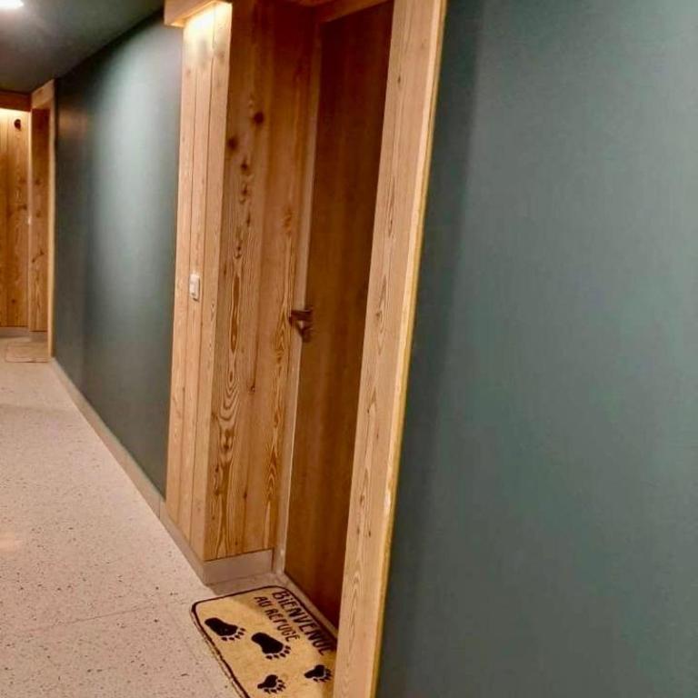 10 couchages, 80m2 de confort et les pistes a 2 pas bienvenue à Varsea - Appartement 3 Chambres - 33
