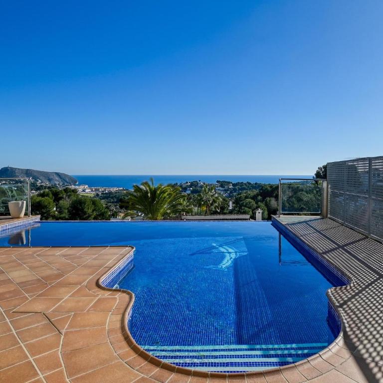 Unique villa in Moraira with infinity pool - Villa de 3 dormitorios - 9