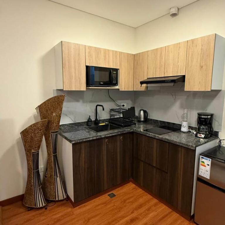Premium 21 Suites 2 - One-Bedroom Apartment - 5