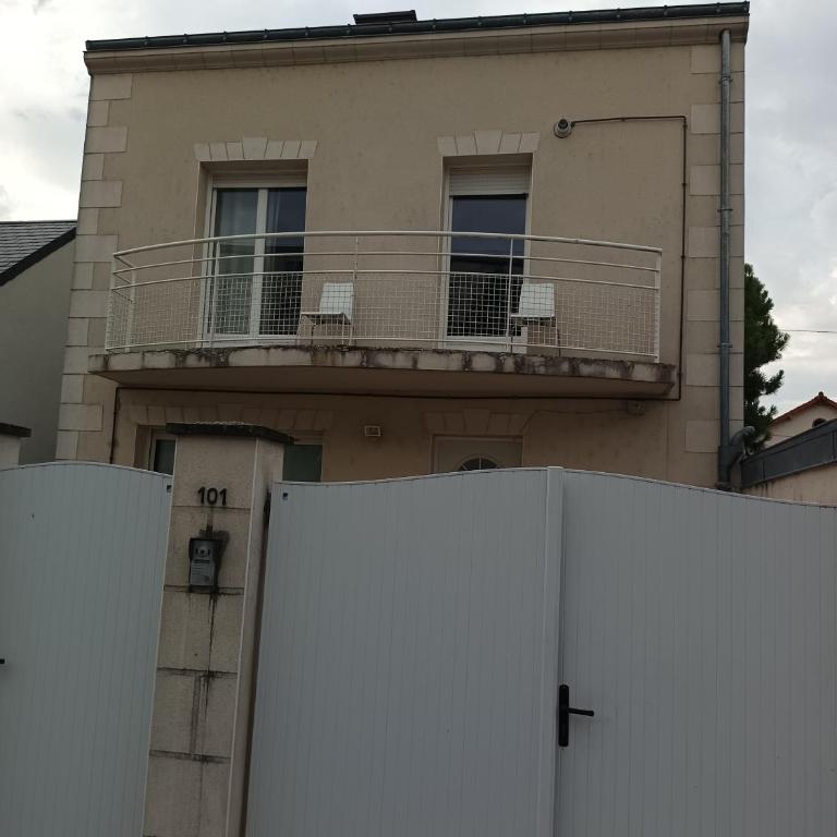 La Maison Tourangelle - Maison de Vacances - 17