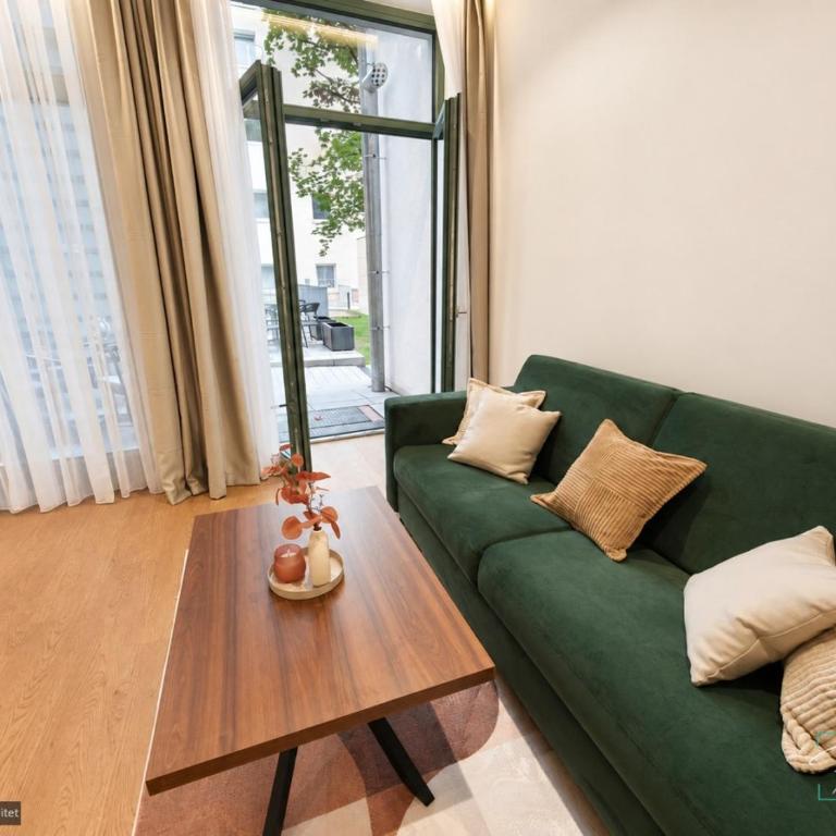 Homely Stay City Apartments - Studio mit Terrasse - 10