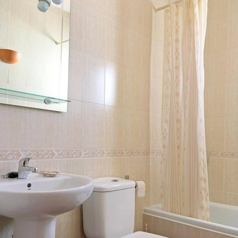 Fantastic 3-bedroom Home & Terrace close to Beach - Apartment mit 3 Schlafzimmern und Meerblick - 10