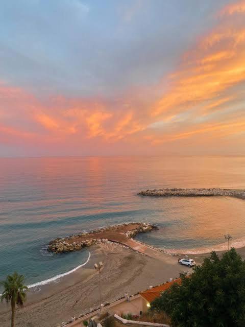 Fantastic 3-bedroom Home & Terrace close to Beach - Apartment mit 3 Schlafzimmern und Meerblick - 20