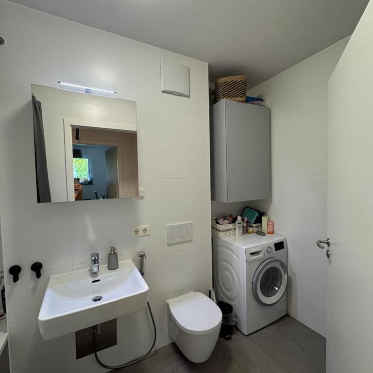 2BR Munich Apartment, Direct Train to Oktoberfest - Appartamento con 2 Camere da Letto - 9