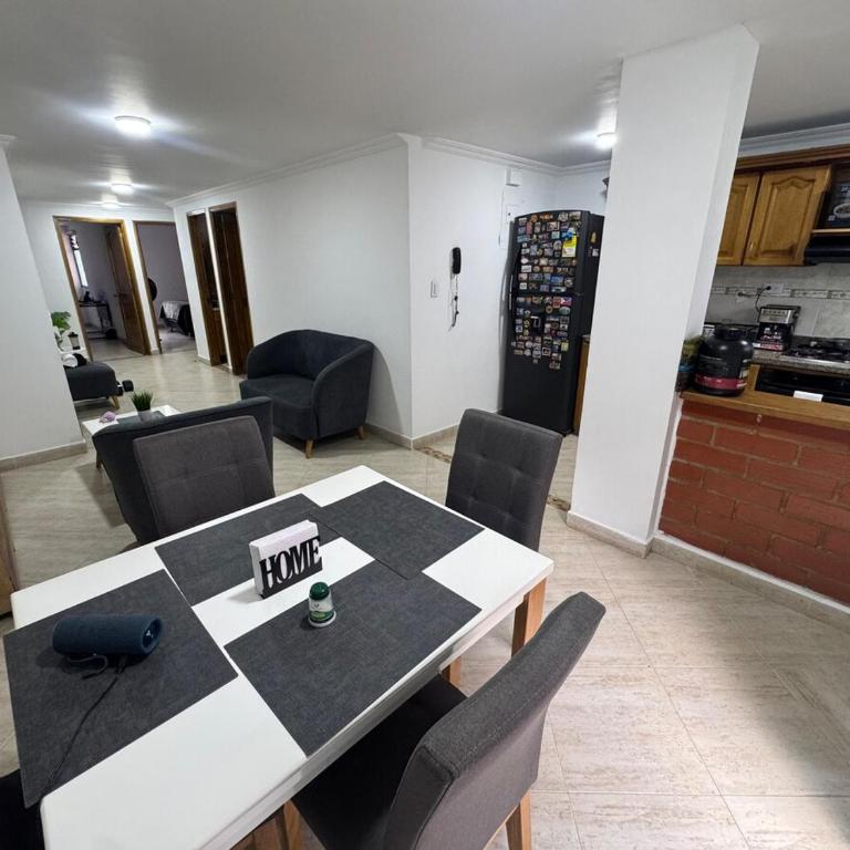 Cómodo apartamento 2do piso a pasos del estadio - Apartamento de 1 dormitorio - 6