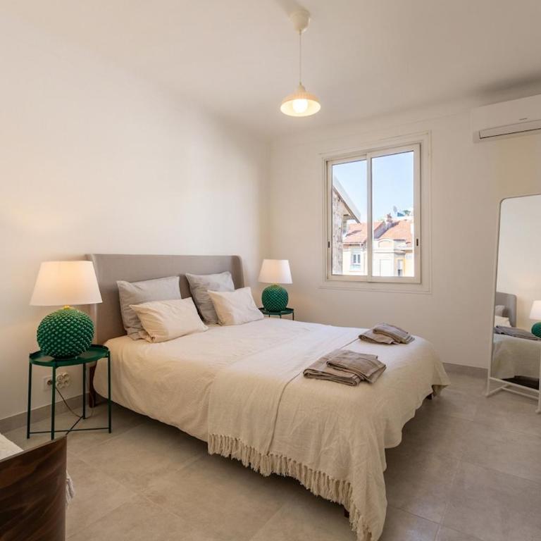 Beach 5 min walk, bright, air conditioning, cinema - Appartement 2 Chambres - 2