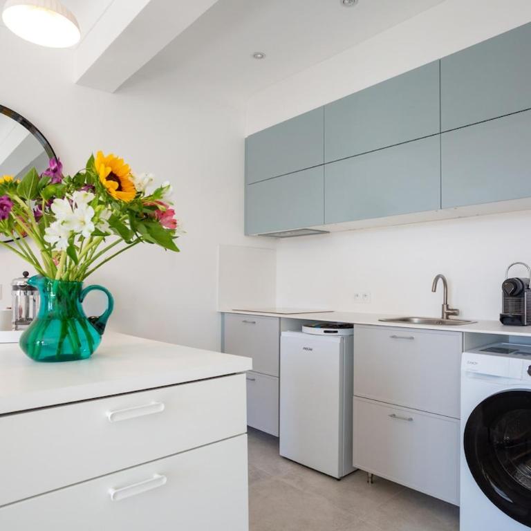 Beach 5 min walk, bright, air conditioning, cinema - Appartement 2 Chambres - 17