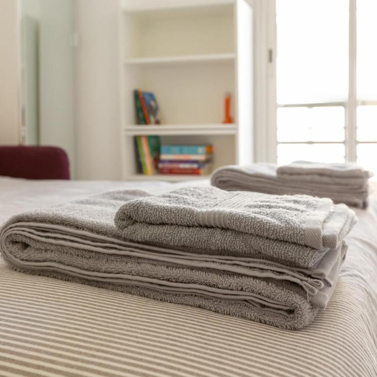 Beach 5 min walk, bright, air conditioning, cinema - Appartement 2 Chambres - 25