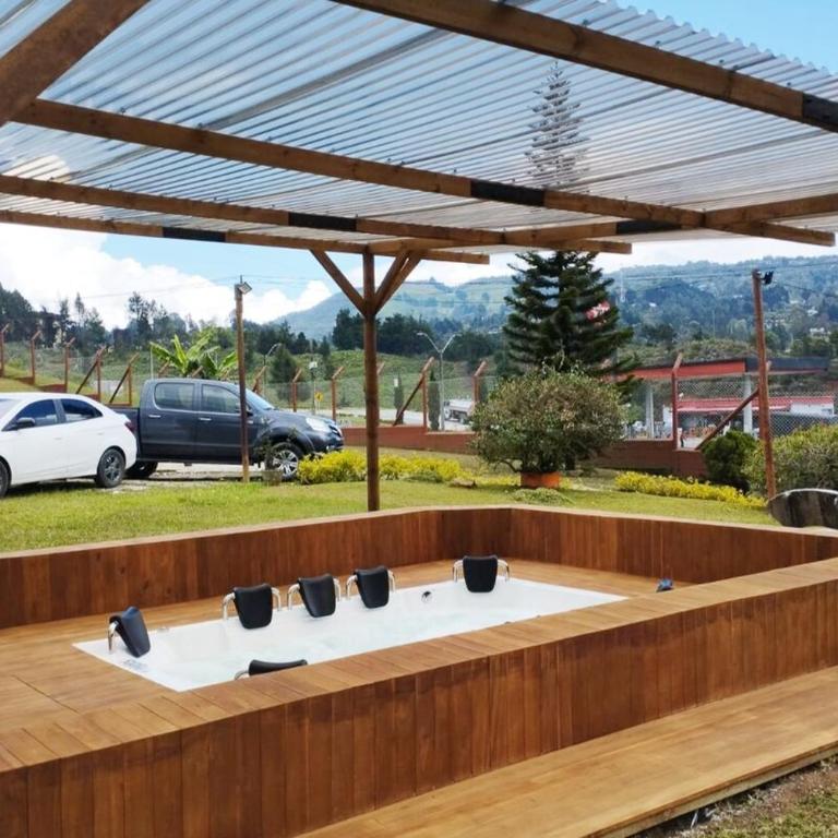 Cozy Mountain Country Home 25 min from Medellín - Chalet de 1 dormitorio - 9