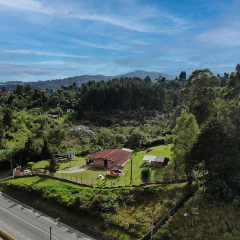 Cozy Mountain Country Home 25 min from Medellín - Chalet de 1 dormitorio - 22
