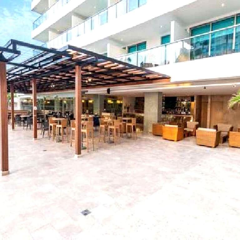 Luxurious 3-Bedroom Apartment with Shared Pool in Bolvar - Apartment - 16