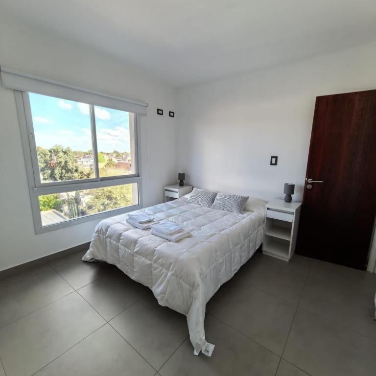 Departamento Céntrico Con vista a las sierras - One-Bedroom Apartment - 1