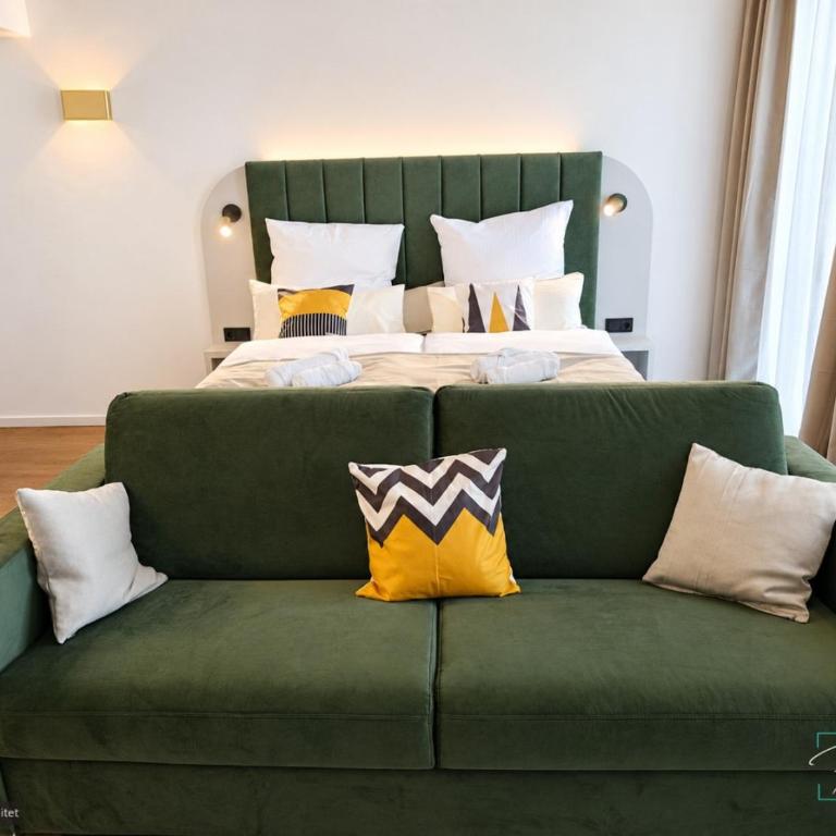 HOMELY STAY - Urban Studio Apartments - Apartment - 10