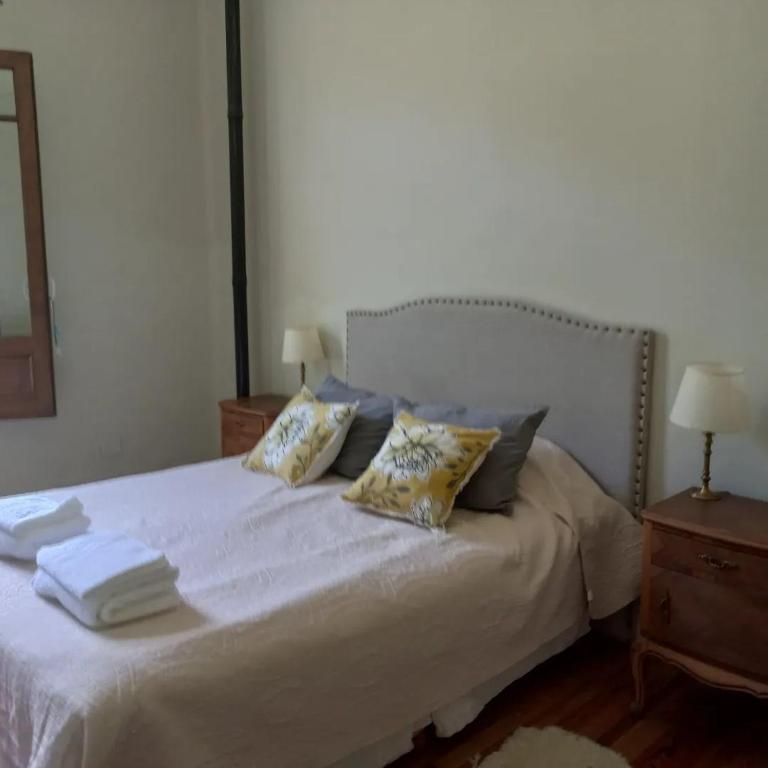 Encantadora estancia con pileta y parque privados - Casa de 4 dormitorios - 12