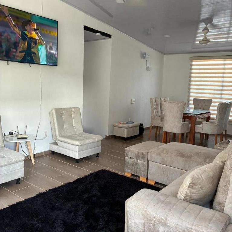 Casa de Lujo with sun pool in Carmen de Apicala - Four-Bedroom House - 30