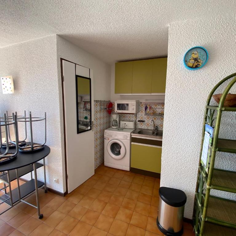 Studio Cabine 4 Pers. Face Mer avec Parking - Port Leucate - Studio - 9