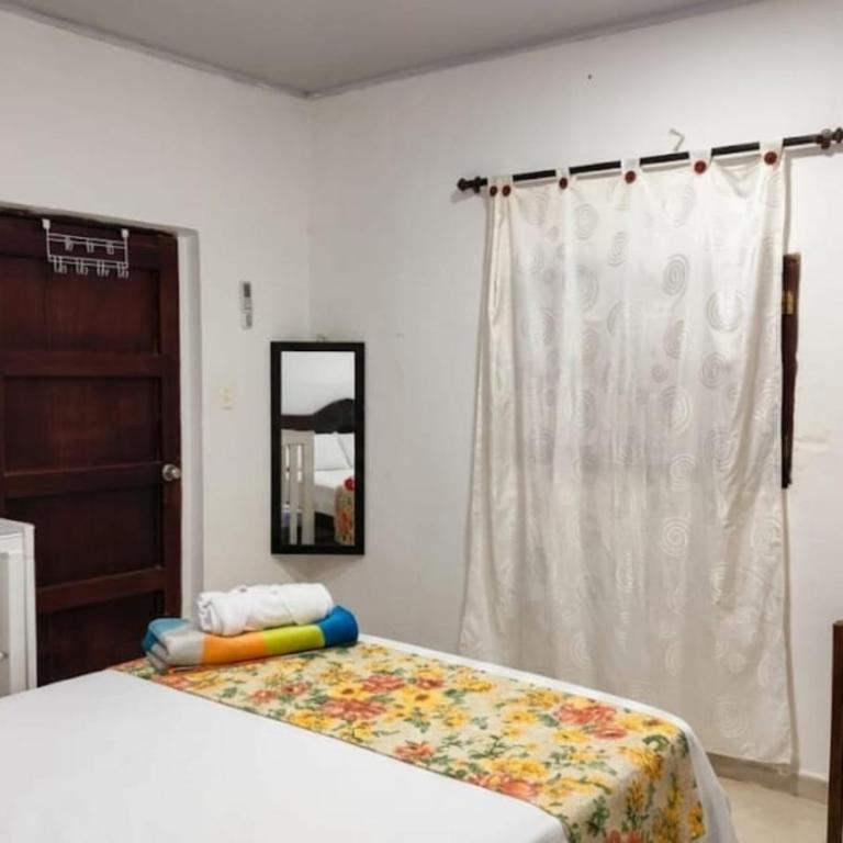 Hospedaje Casa Hotel Bijaos - Three-Bedroom Vacation Home - 2