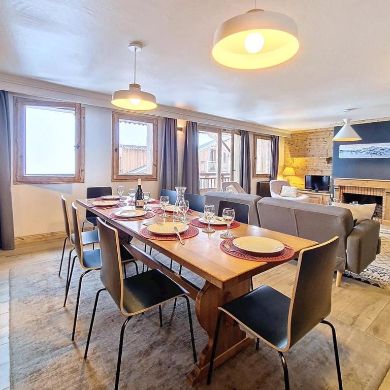 Triplex Spacieux au Pied des Pistes avec Balcons - Appartement 5 Chambres - 5
