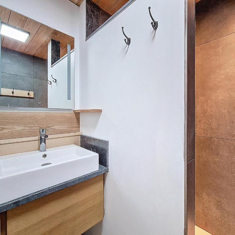 Appartement lumineux avec balcon sud-est, pied des pistes - Apartment mit 1 Schlafzimmer - 5