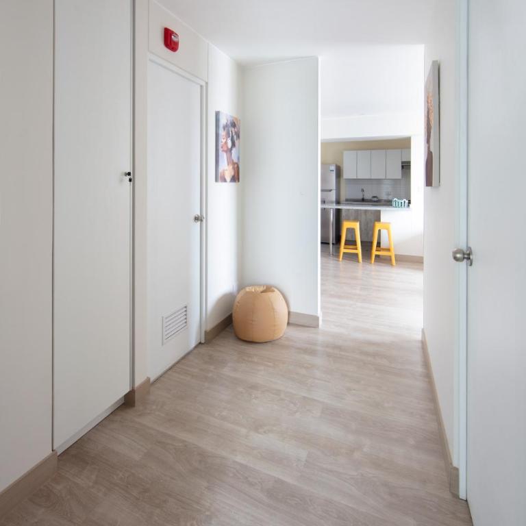 Spacious Modern 3BR in Av Javier Prado High-Rise - One-Bedroom Apartment - 2