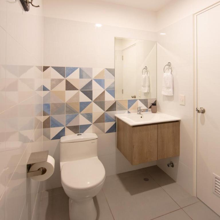 Spacious Modern 3BR in Av Javier Prado High-Rise - One-Bedroom Apartment - 11