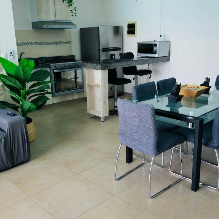 departamento con laguna artificial - Two-Bedroom Apartment - 41