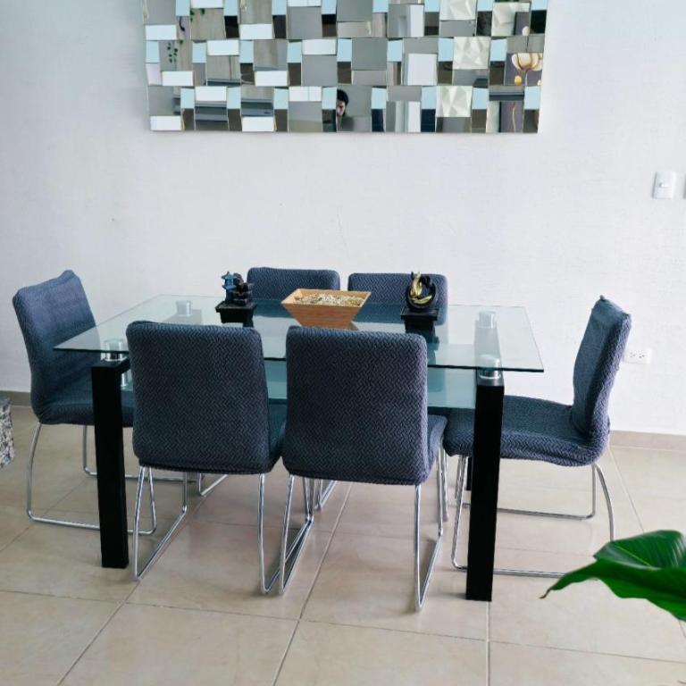 departamento con laguna artificial - Two-Bedroom Apartment - 44