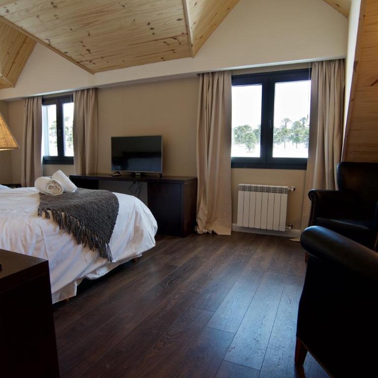 Grand Hotel Caviahue - Habitación Doble con bañera de hidromasaje - 3