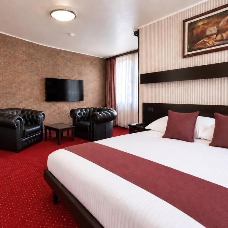 Prezident Hotel Novi Sad - Outdoor Pool & Spa - VIP Suite - 1