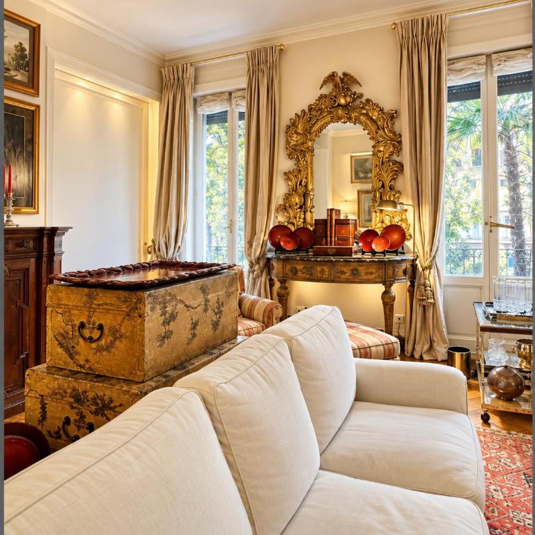 ComeCasa Luxury flat Scala-Brera - Appartamento Superior con 1 Camera da Letto e Balcone - 1