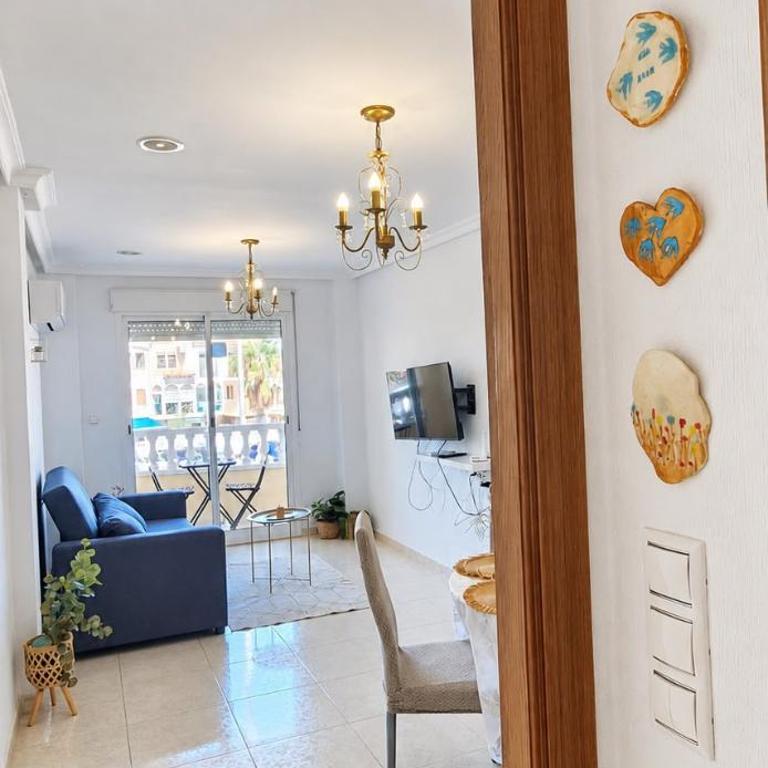 Apartment with balcony, Wifi, AC, 5 min walk to the beach - Apartment mit 1 Schlafzimmer - 2