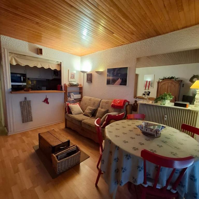 Cozy Majestic Ski Huez - Maison 2 Chambres - 13