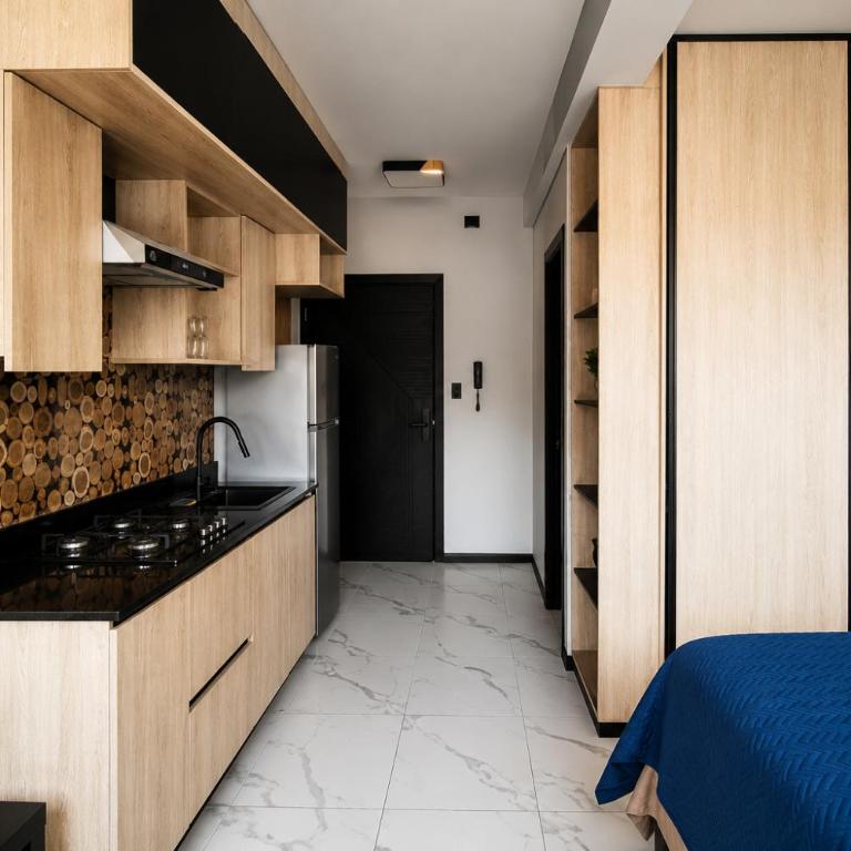 Monoambiente en elegante edificio frente al parque - One-Bedroom Apartment - 1