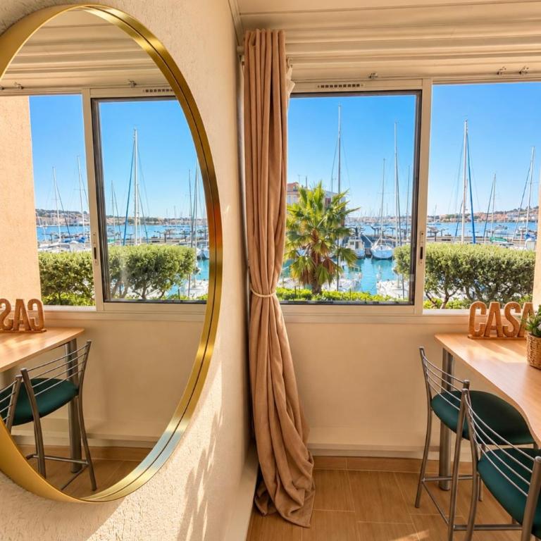 Vue Port, piscine et parking 4 Couchages Appartement Entièrement Rénové - Appartamento con 1 Camera da Letto - 5