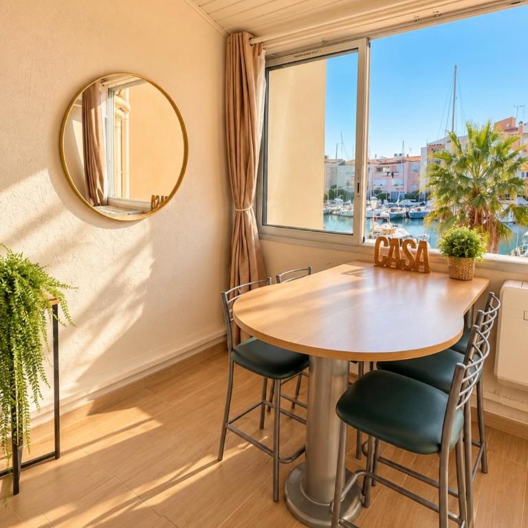 Vue Port, piscine et parking 4 Couchages Appartement Entièrement Rénové - Appartamento con 1 Camera da Letto - 9