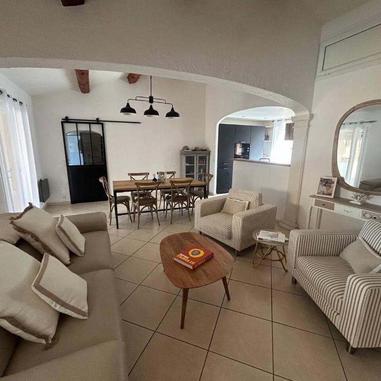 Appart cosy 2Ch terrasse,1min à pied plage Maxime - Appartement 2 Chambres - 11