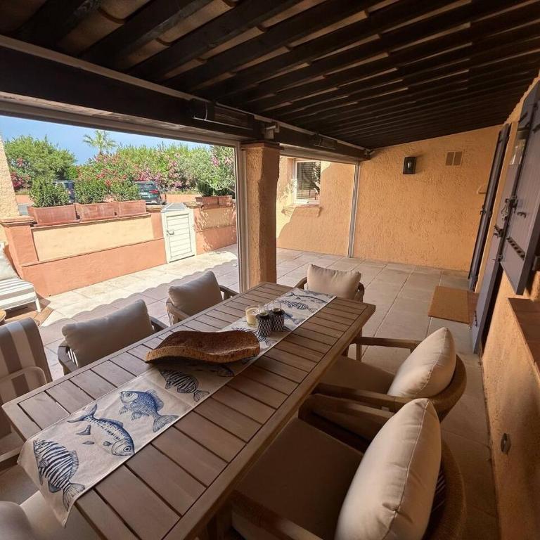 Appart cosy 2Ch terrasse,1min à pied plage Maxime - Appartement 2 Chambres - 17
