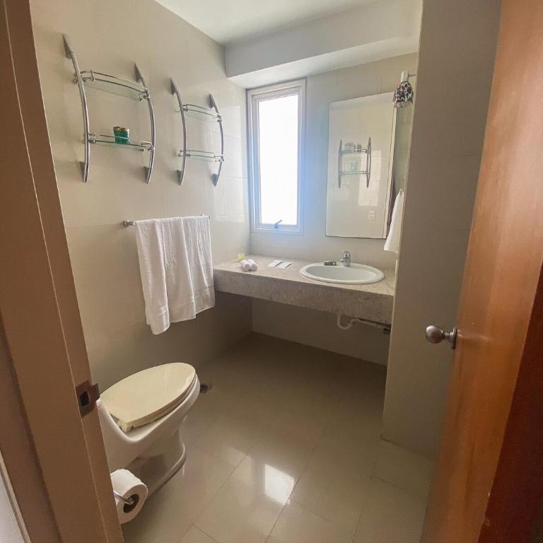 Altamira Luxury 107 m2, 24-hour water supply - Apartamento de 1 dormitorio - 13