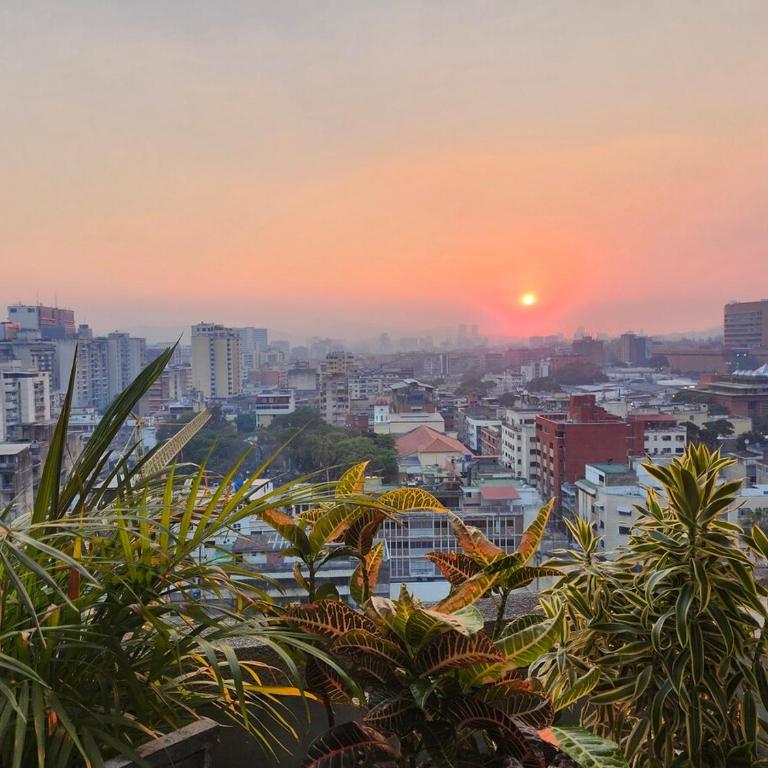 Altamira Luxury 107 m2, 24-hour water supply - Apartamento de 1 dormitorio - 25