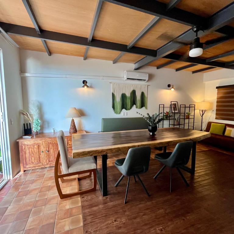 Cozy PH in the heart Romantic Zone - One-Bedroom Apartment - 23
