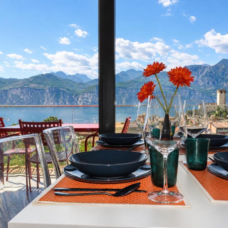 Blue Sky Garda - Sunset - Deluxe Apartment mit Balkon und 2 Schlafzimmern - 8