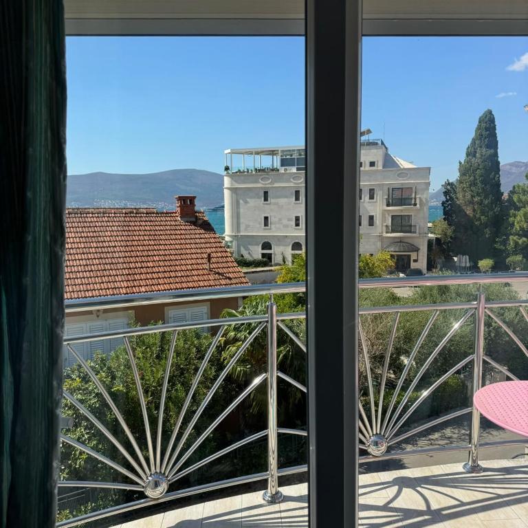 Apartments Villa Vera - Apartman sa 2 Spavaće Sobe i Pogledom na More - 22