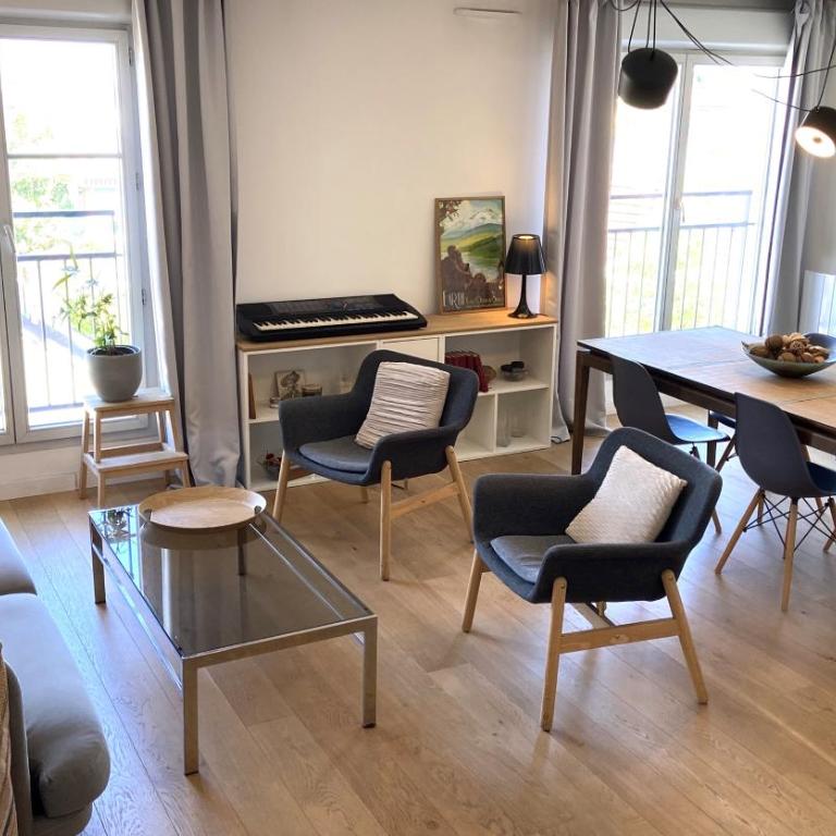Duplex Apartment - 2 bedrooms - 2 bathrooms & parking - Appartement - 1