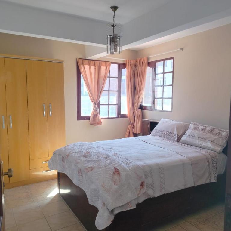 Departamento privado en casa familiar - Apartamento de 2 dormitorios - 1