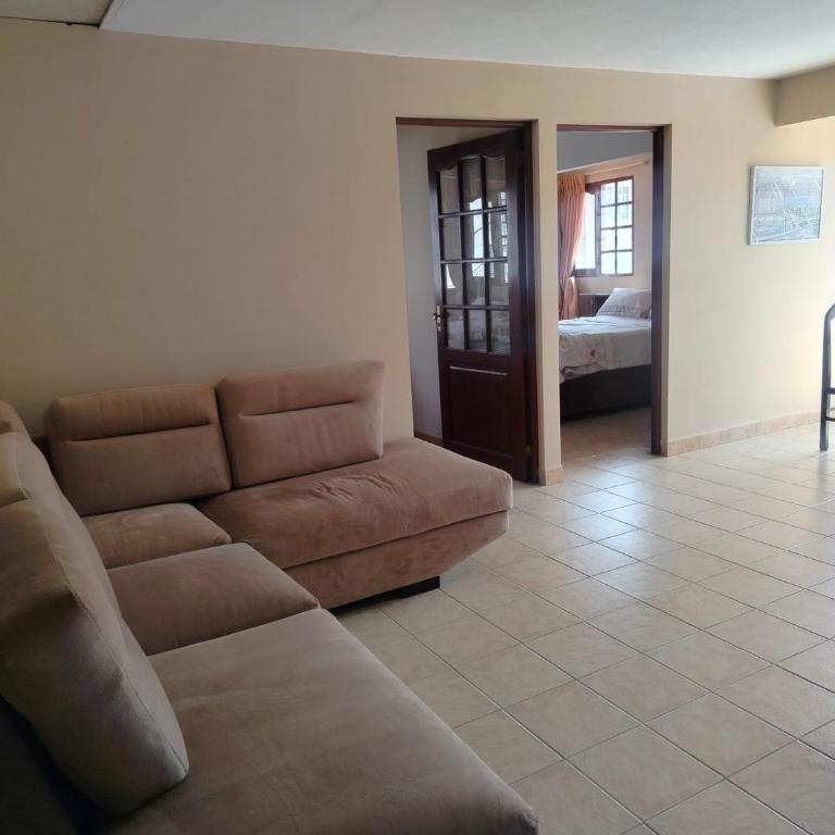 Departamento privado en casa familiar - Apartamento de 2 dormitorios - 8