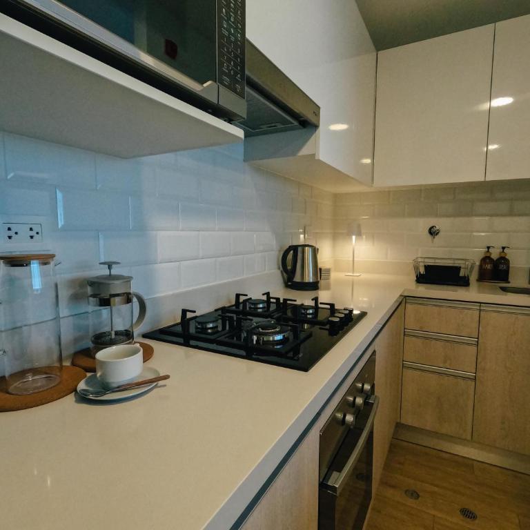 Miraflores Premium, Ocean View and close to Larcomar - Two-Bedroom Apartment - 7