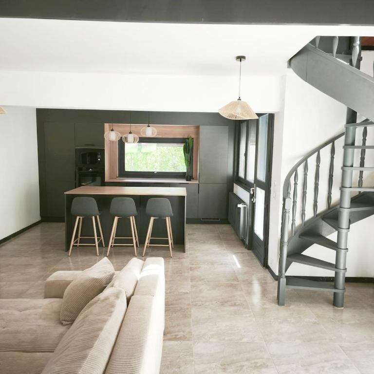 Large Property - Maison 5 Chambres - 12