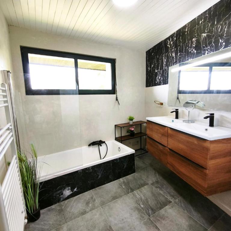 Large Property - Maison 5 Chambres - 23