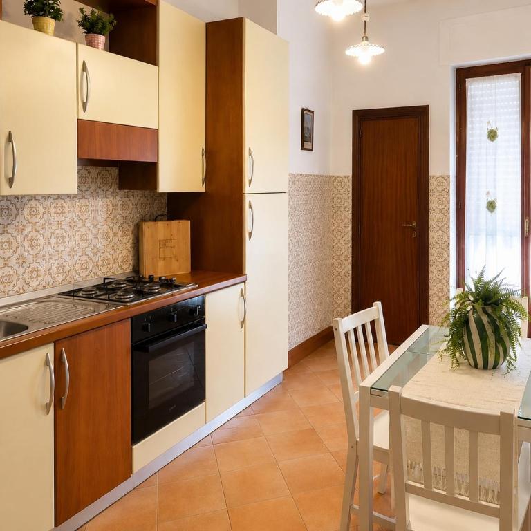 Casa di Eolo - Appartamento con 2 Camere da Letto e Balcone - 10